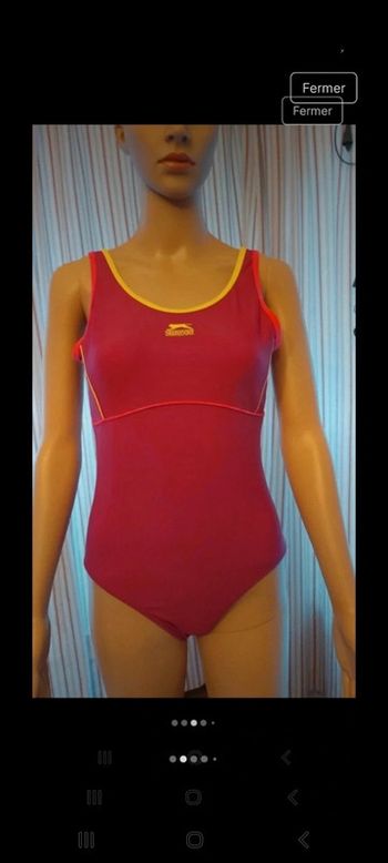 Maillot de bain Slazenger taille 12 fr 40 fuchsia