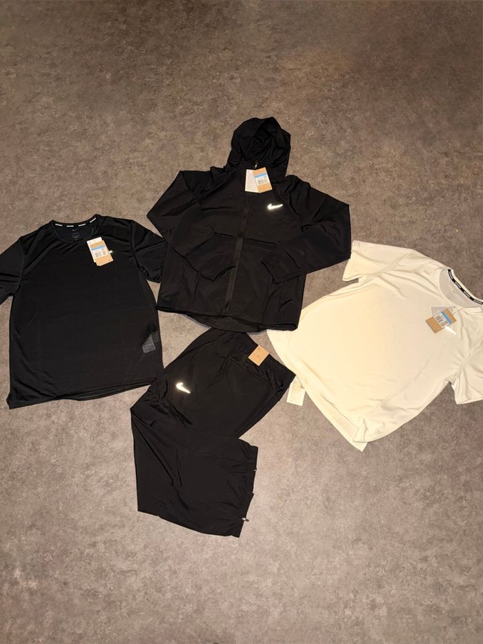 Ensemble running : veste, pantalon, 2 t-shirt - photo numéro 2