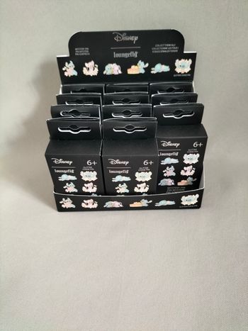 🖤 Lot de 11 boîtes pin's mystère Stitch - Loungefly - Neufs 🖤