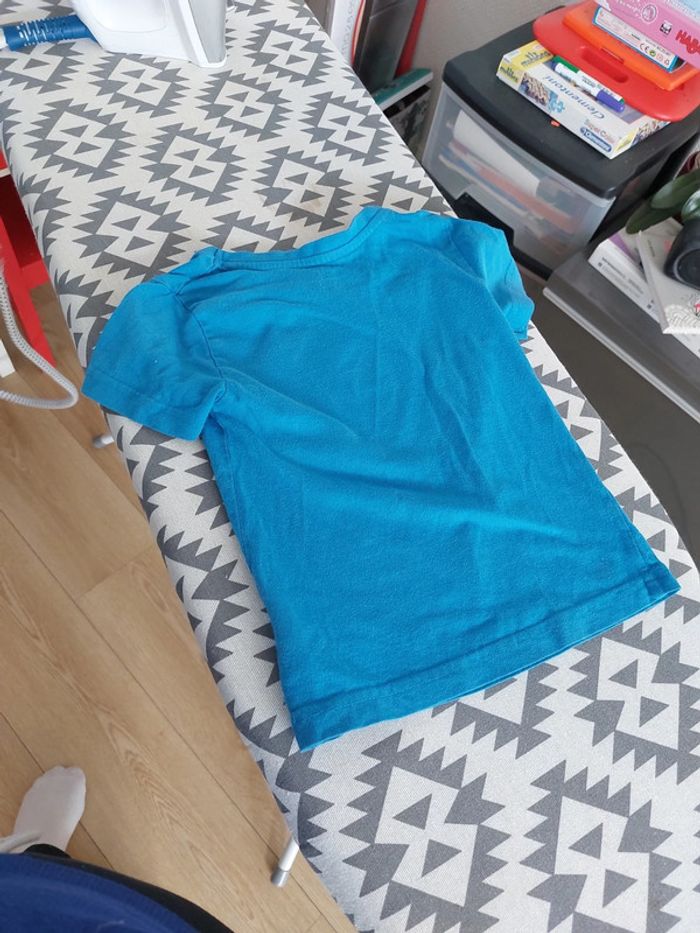T shirt bleu - photo numéro 3