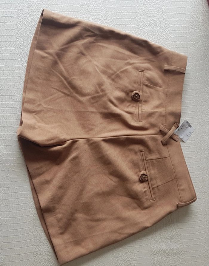 Short camaieu neuf avec étiquette - photo numéro 2