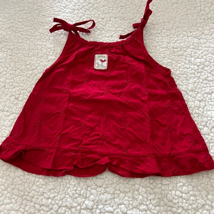 Haut rouge