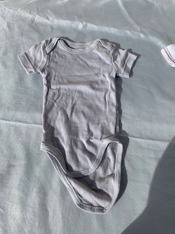 Bodies garçon 3 mois
