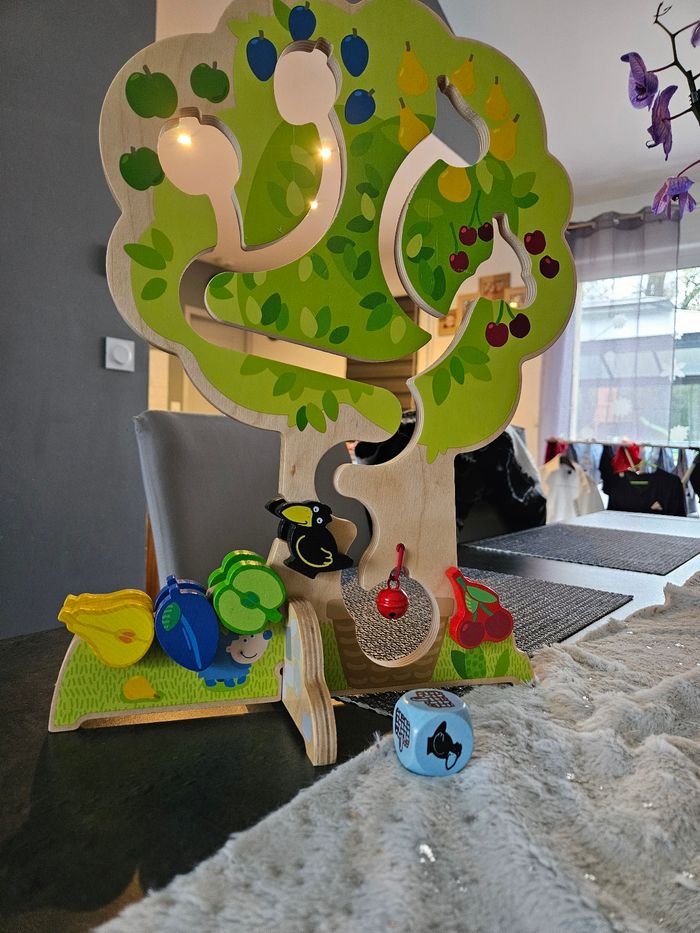 Jeu de motricité arbre du verger