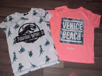 Lot de 2 tee shirts 7/8 ans