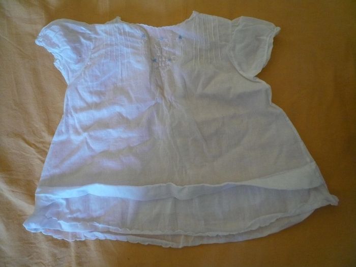 tee shirt léger environ 3/6mois - photo numéro 2