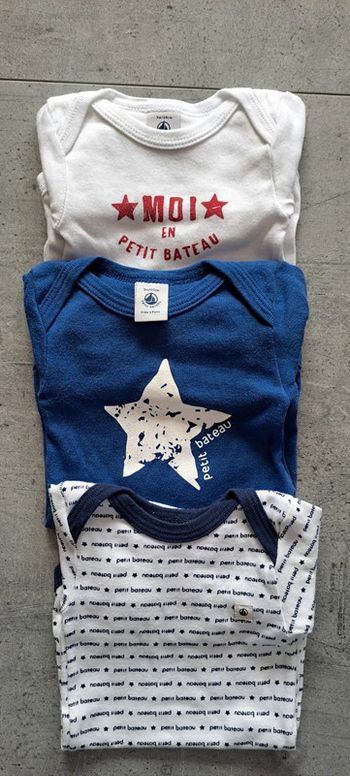 Lot de bodies Petit Bateau 3 mois