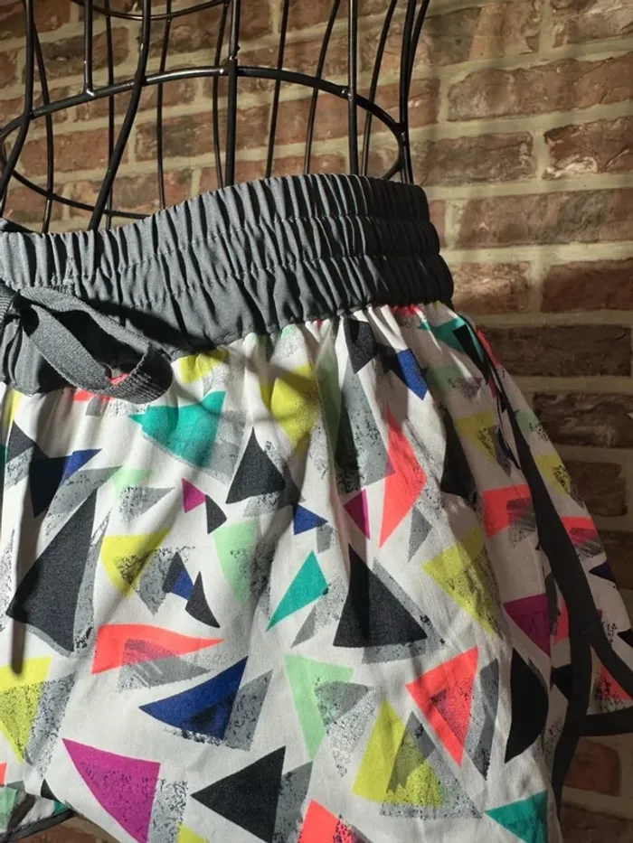 Short blanc à motifs triangle multicolores Undiz XS - photo numéro 5