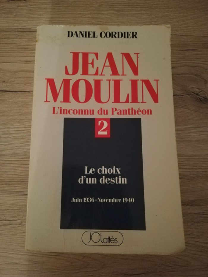 Livre "l'inconnu du panthéon" tome 2