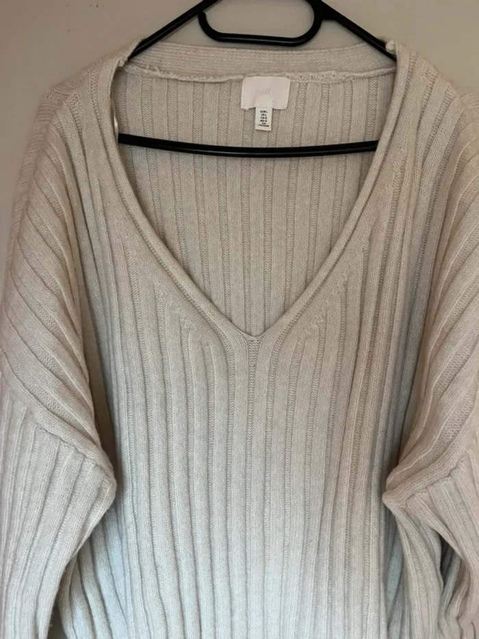 ensemble maille côtelé écru jupe et pull col v hm h&m crème - photo numéro 5