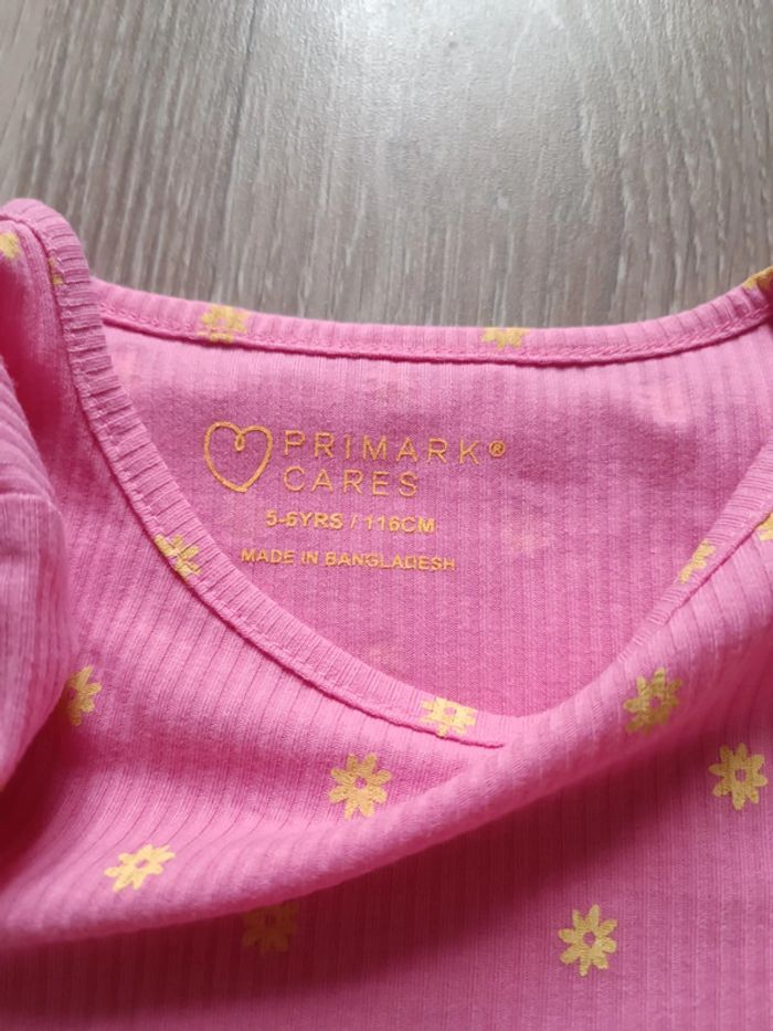 Blouse fleurie 5/6 ans - photo numéro 2