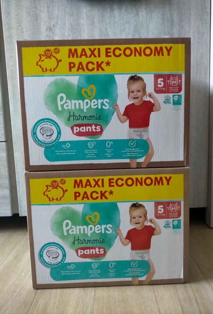 Lot couches pampers harmonie Pants taille 5