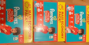 Lot Pampers taille 6
