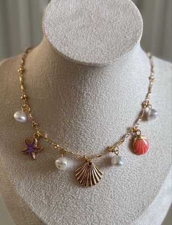 Collier à breloques 