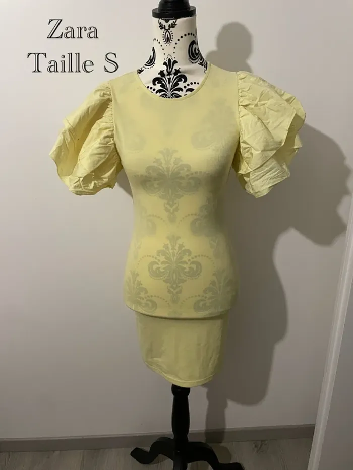 Robe Zara jaune manches bouffantes taille S