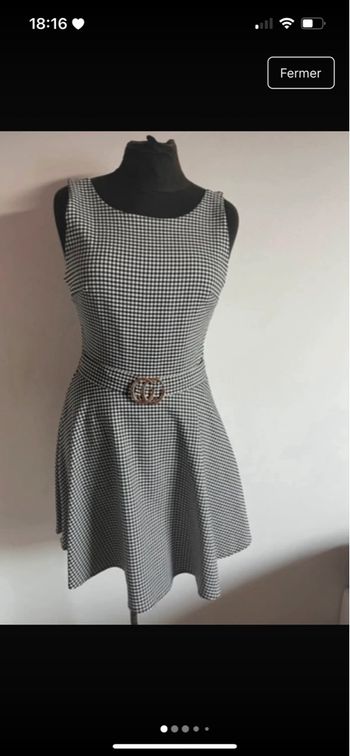 Robe à carreaux avec ceinture intégré taille M de chez Miss One neuve