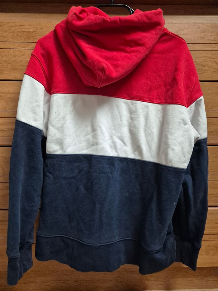 Sweat a capuche - photo numéro 2