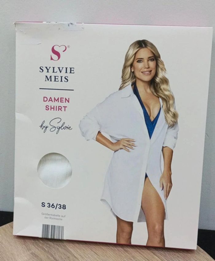 Chemise blanche avec fil argenté taille S neuve