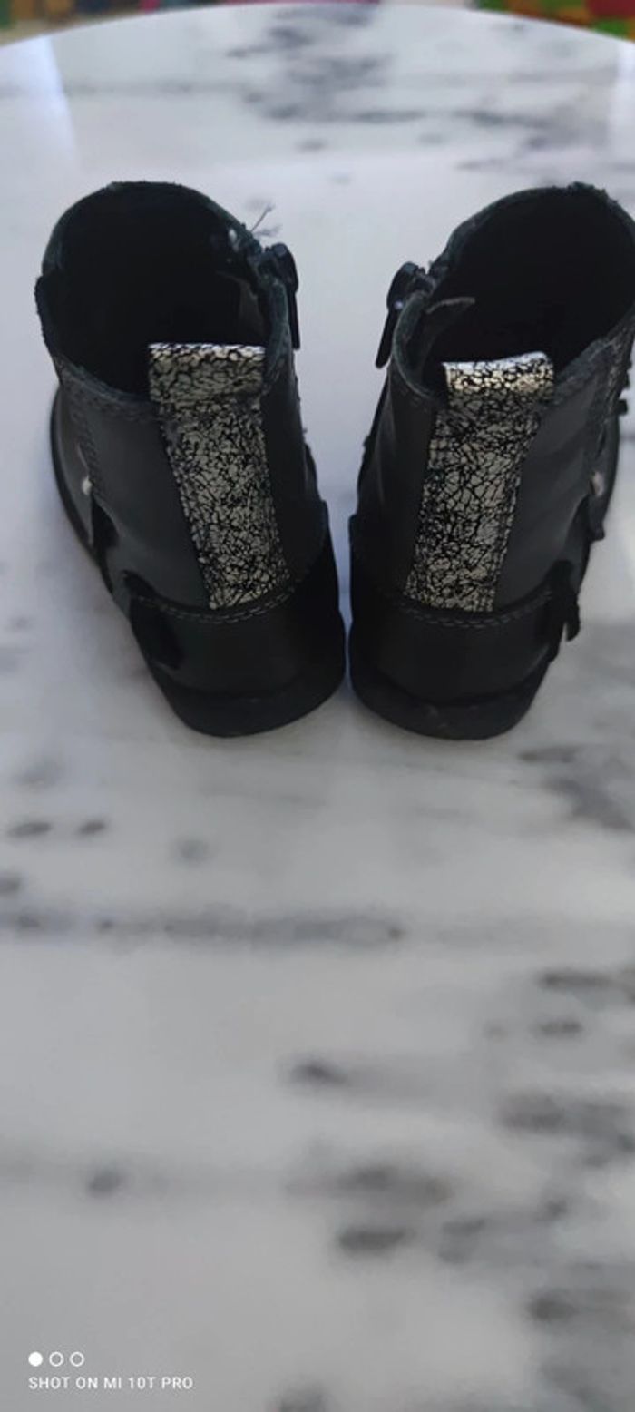 Bottes noir - photo numéro 3