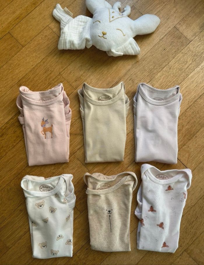 Lot de 6 Bodies Bébé Mixtes (3-6 Mois) - Baby Go - Sans Manches (Très Bon État) - photo numéro 8