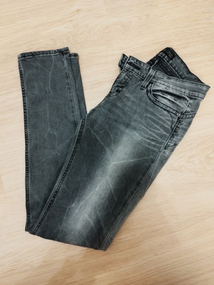 Jeans gris levis