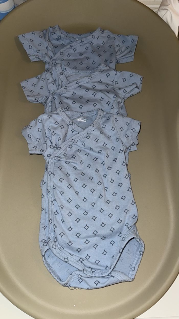 Lot 10 bodys courtes manches - photo numéro 3