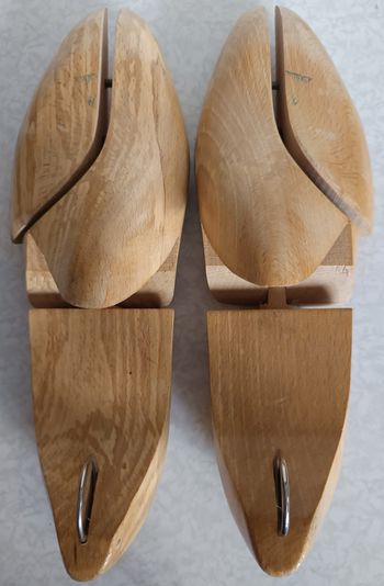 Embauchoir Vernis En Bois de Cèdre Véritable pour Hommes Taille 44