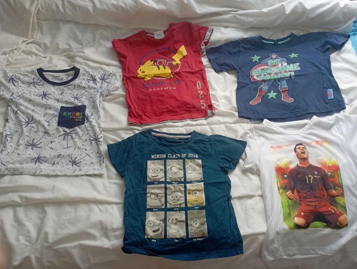 Lot 5 tee shirt manches courtes marques diverses 6 ans 5€