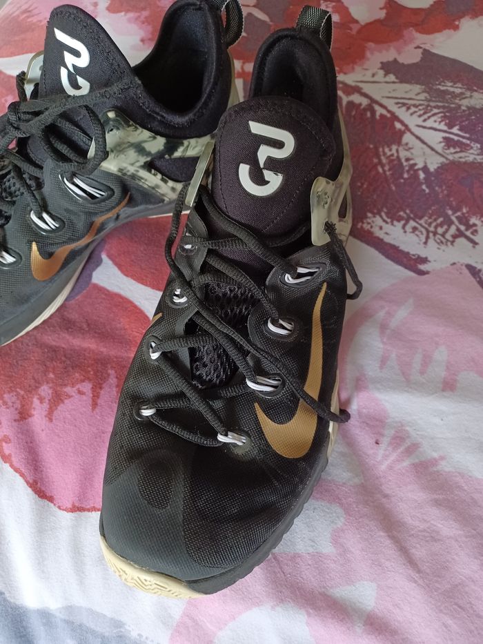 Chaussures  de basket-ball Nike Paul George Zoom pointure 45 - photo numéro 3