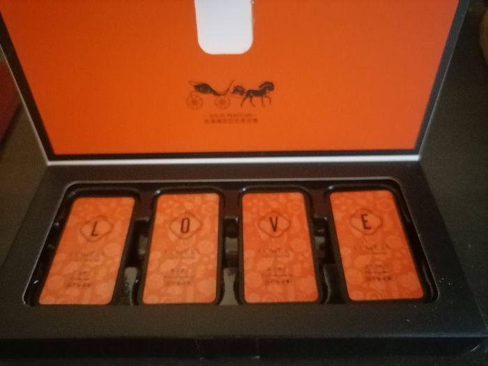 Coffret parfums solide neuf