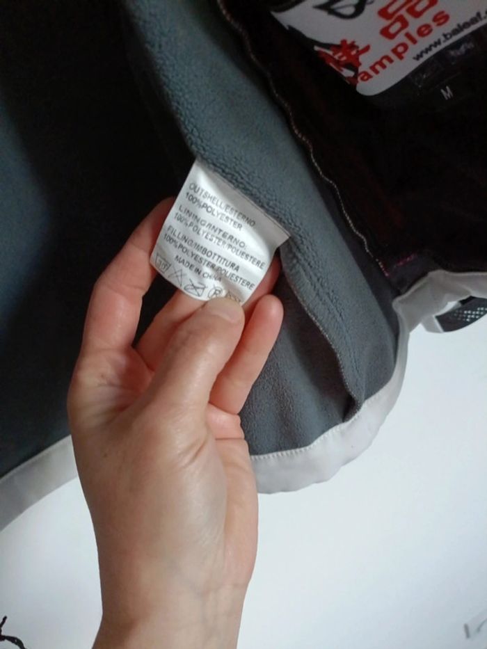 Veste Baleaf 100% polyester juste lavé Très bon état Blanc cassé rose fushia taille M - photo numéro 5