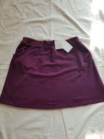 Jupe neuve 14 ans DPAM