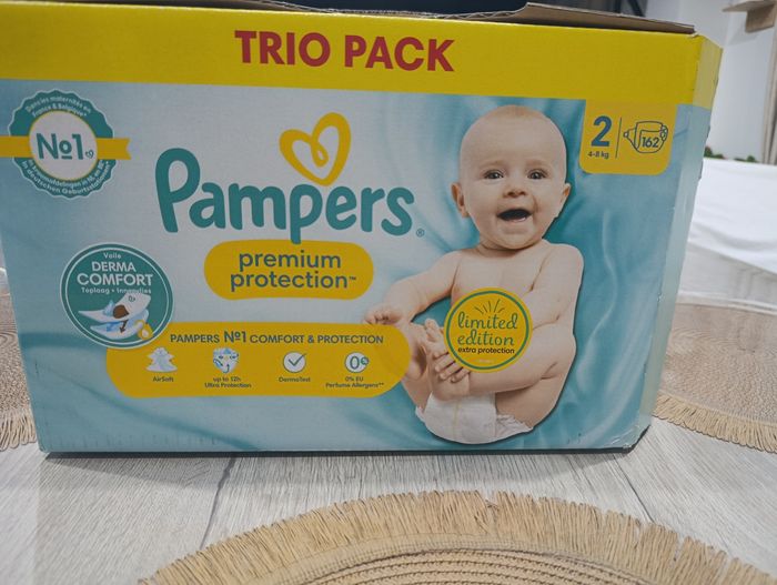 Couches Pampers premium protection