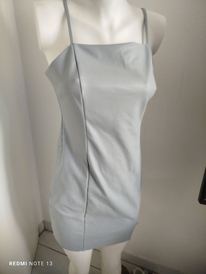 #kytieMfemme. Robe bretelles en cuir synthétique taille M - photo numéro 4
