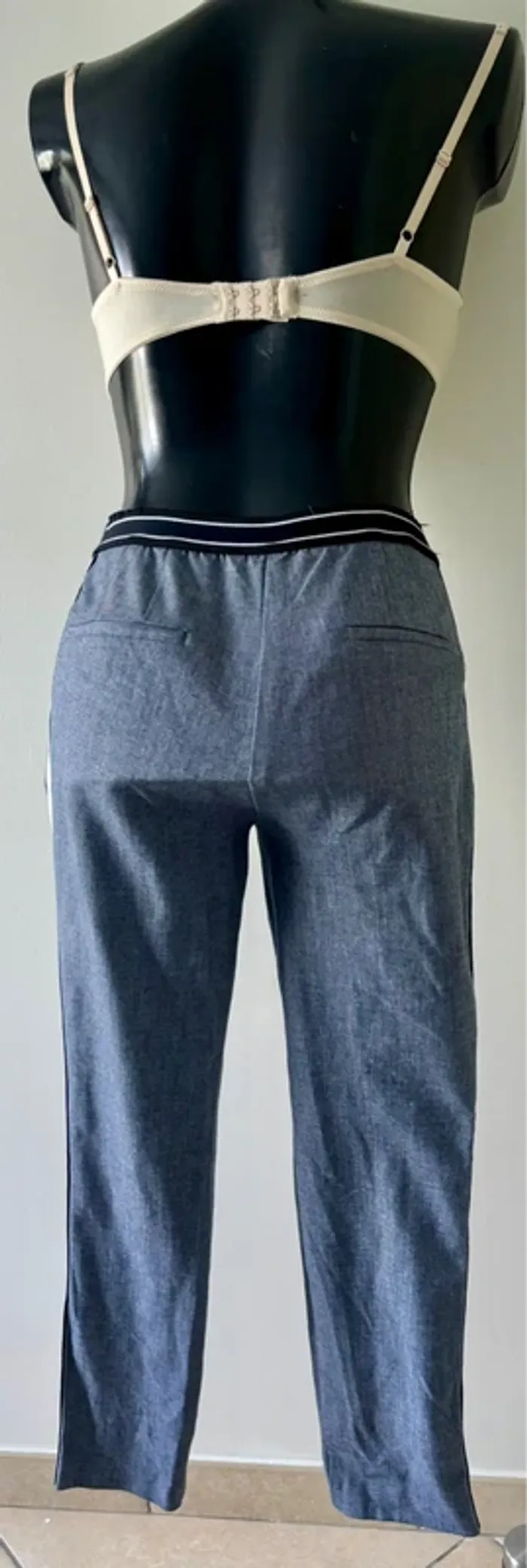Pantalon gris à rayures – Taille 38 - photo numéro 4