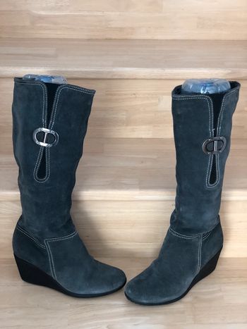 Bottes en daim talons compensés noires taille 37
