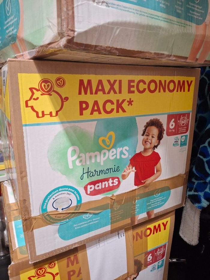 2 paquets Pampers Harmonie Pants taille T6 - photo numéro 2