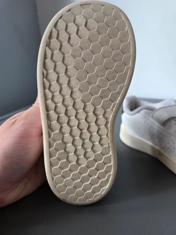 Basket adidas garçon taille 23 - photo numéro 4