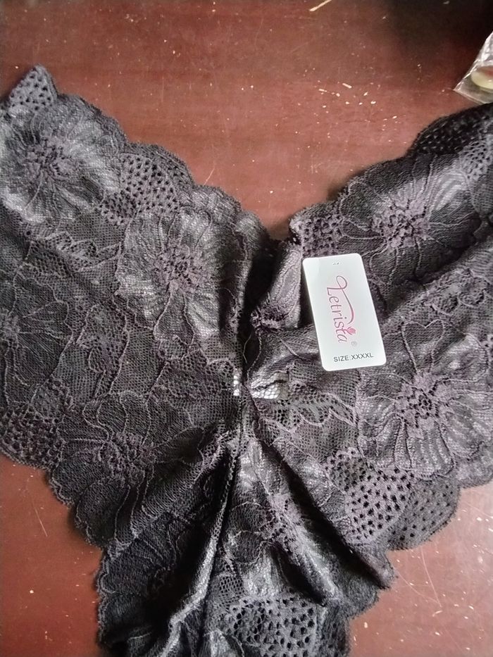 Dentelle noire
