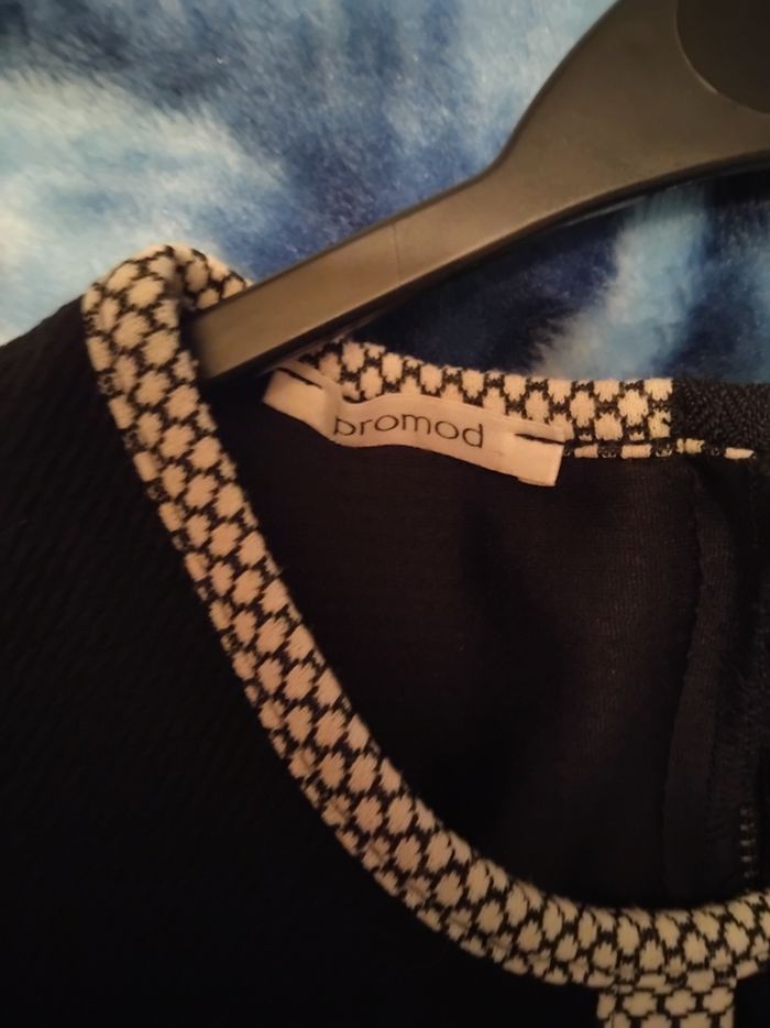 Robe noire taille M - photo numéro 3