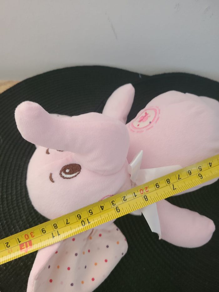 Peluche petit éléphant rose Card Factory avec oreilles intérieures tachetées. - photo numéro 5