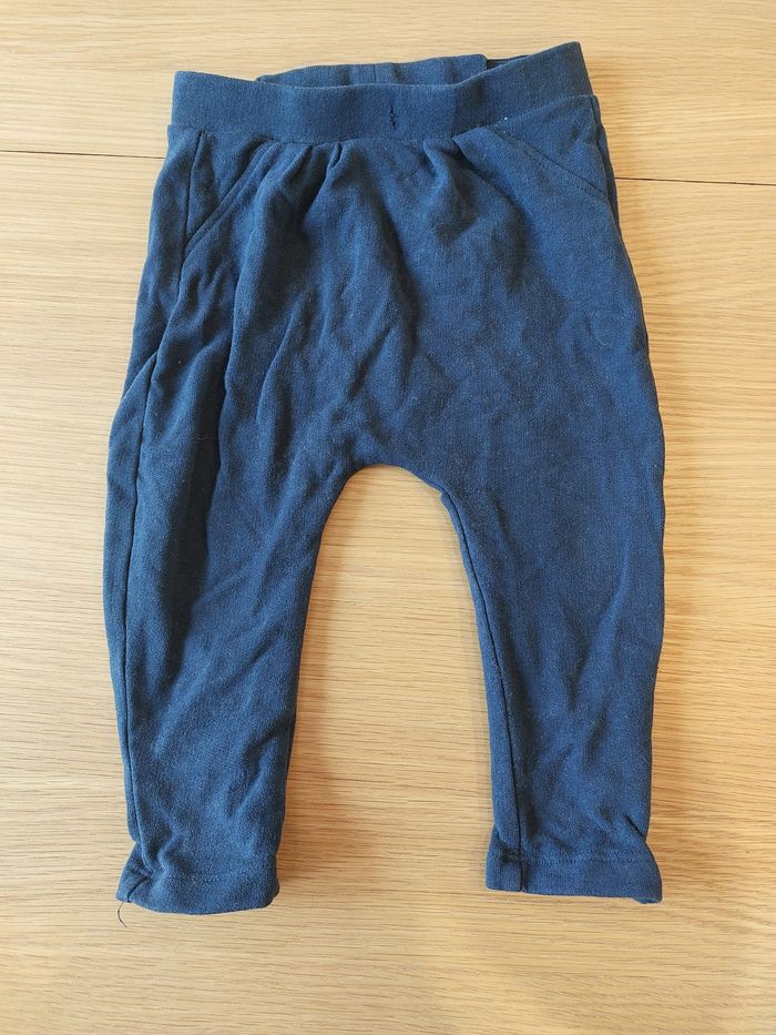 Lot 2 pantalons 12m - photo numéro 2