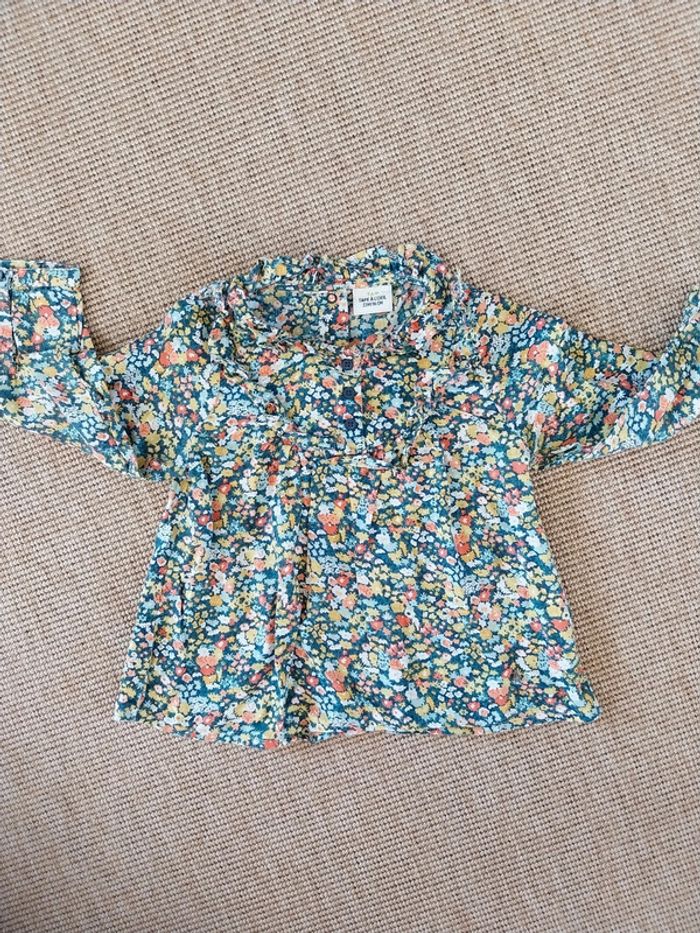 Chemise blouse fleurie tape à l'œil