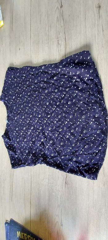 Blouse bleue foncé avec étoiles blanches, TQF, taille S/14 à 16 ans