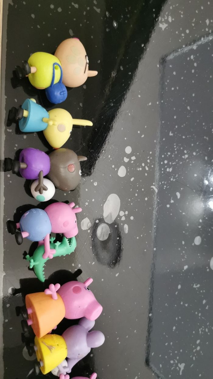 Lot 10 fegurines peppa pig - photo numéro 4