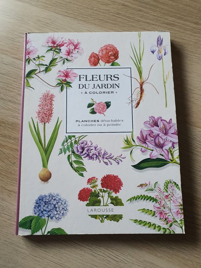 Livre "Fleurs du jardin à colorier" Larousse neuf