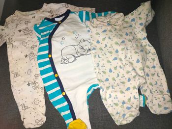 3 pyjamas 1 mois