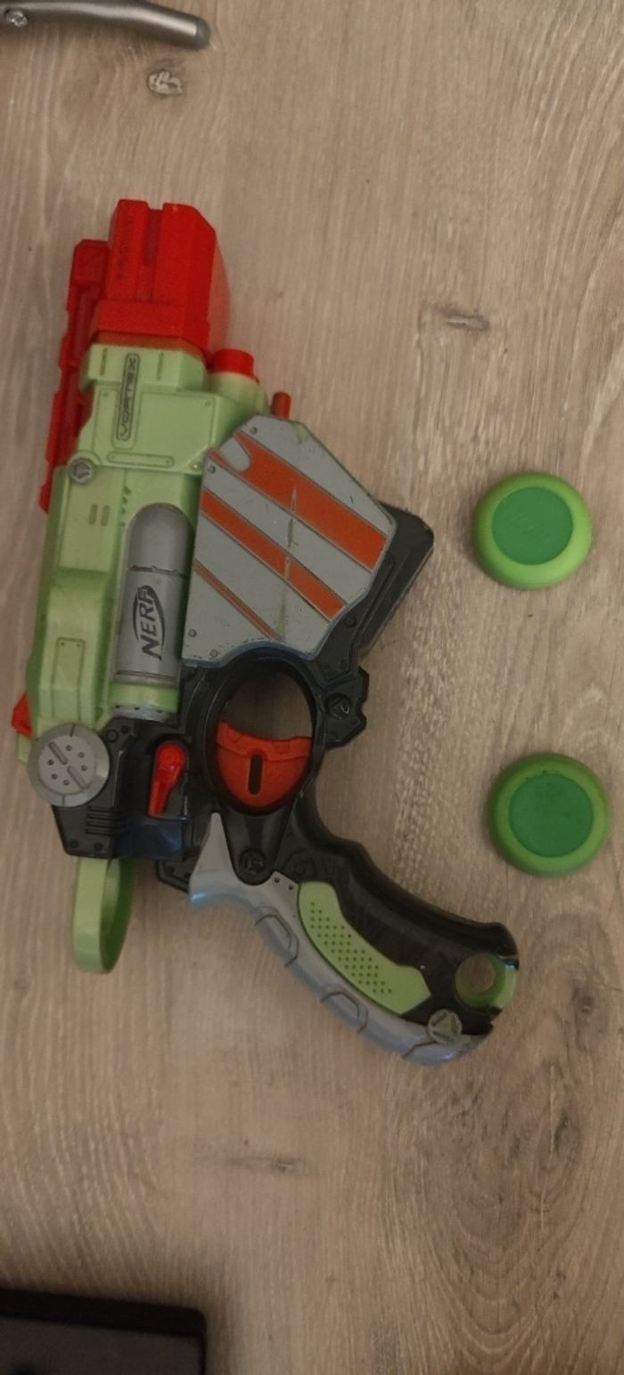 Lot 2 pistolets nerf - photo numéro 5