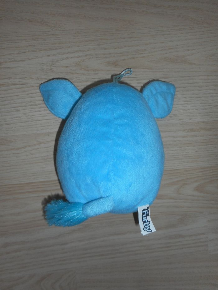 Peluche Furby bleue - photo numéro 2