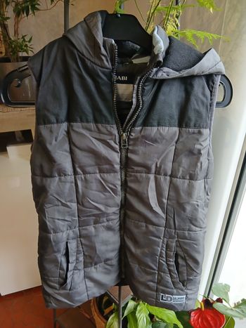 Manteau sans manche 12ans